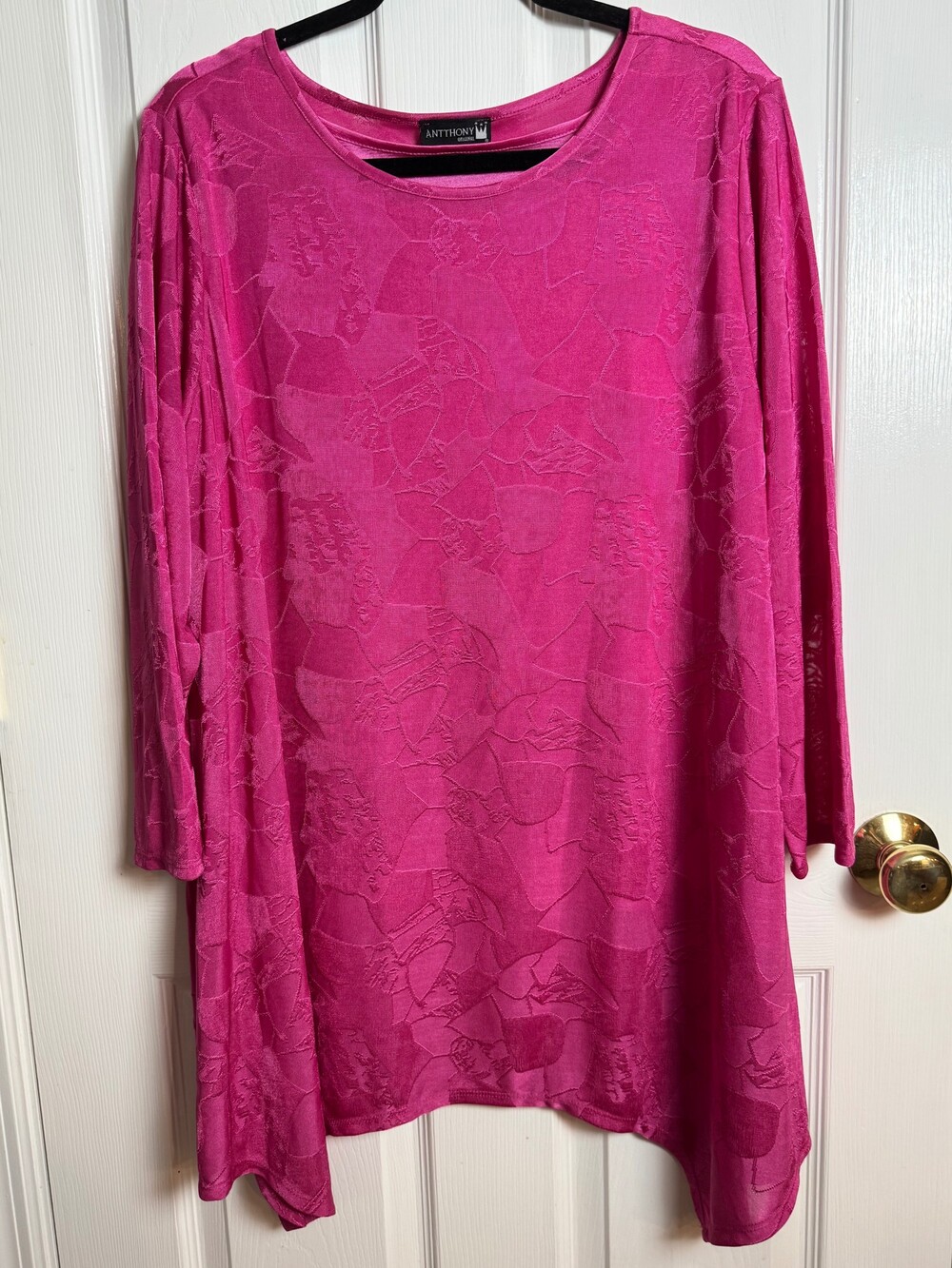Anthony Richard’s Pink Floral Jaquard Lined Tunic Blouse 2X